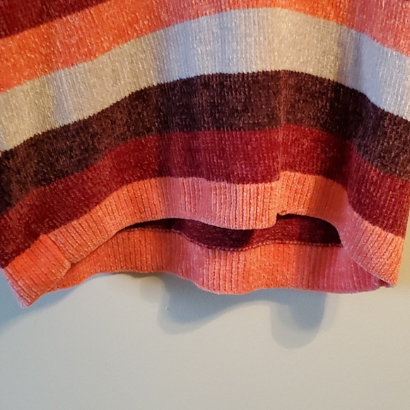NWT CHENILLE STRIPED SWEATER - Picture 3 of 4